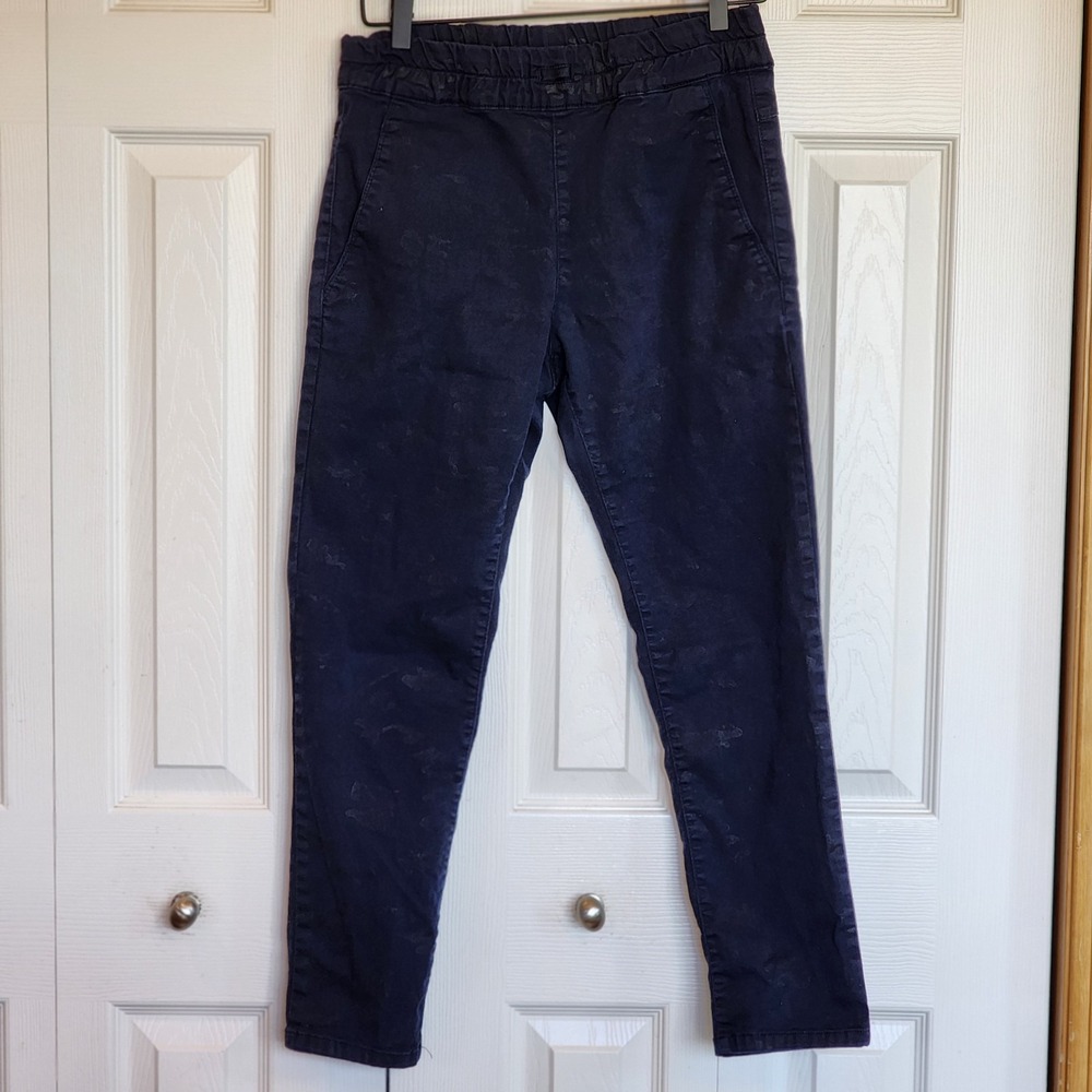Flog Navy Blue With A Tone On Tone Camo Print  Sz 29 Pant Women's